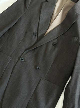 Americana de traje marrón