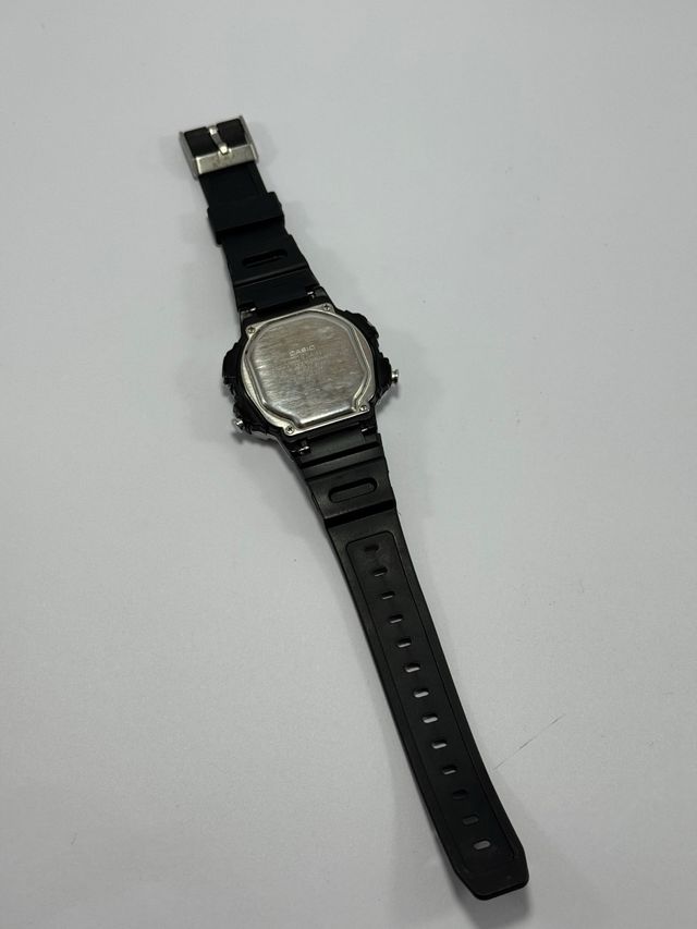 Reloj Casio Illuminator W-782 Plata y Negro