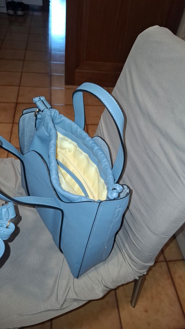 Borsetta Enrico Coveri blu avio