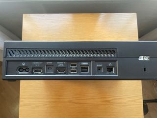 Xbox One 512GB Negra con mandos y 9 juegos