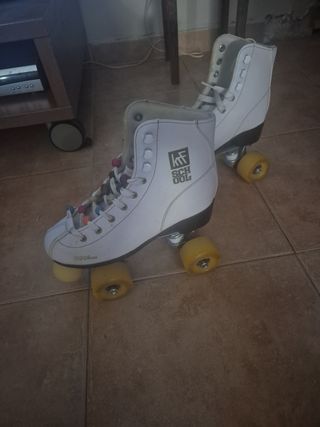 Patines 4 Ruedas Talla 36 Blancos