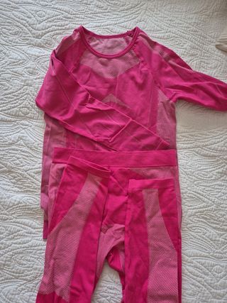 Conjunto térmico niña 134/140 cm rosa
Primera capa