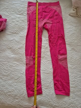 Conjunto térmico niña 134/140 cm rosa
Primera capa