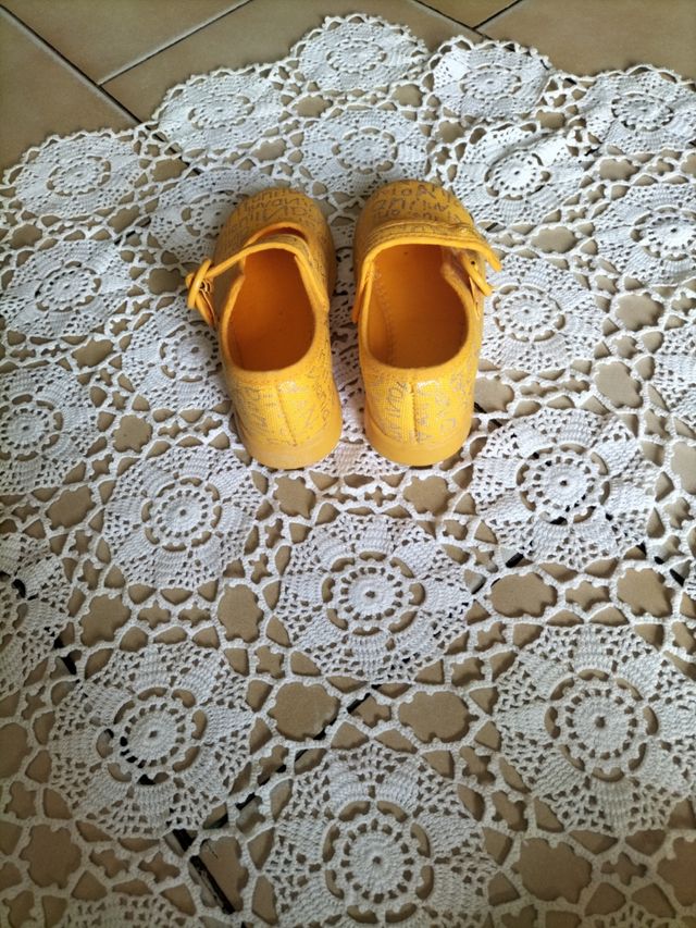 Manoletinas niña amarillas número 27