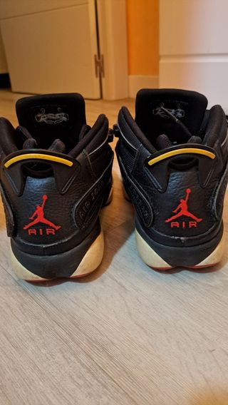 Jordan 6 Rings Negro y Rojo