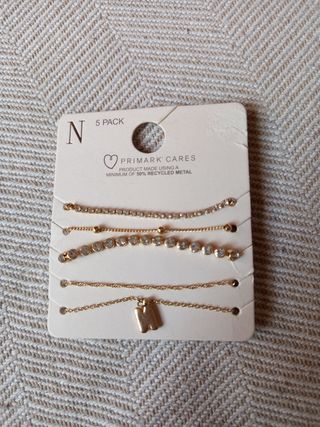 Conjunto de 5 pulseras doradas con diamantes NUEVO