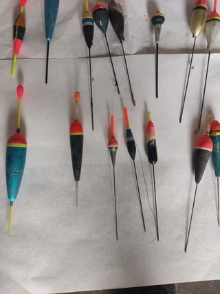 Lote de 15 flotadores de pesca