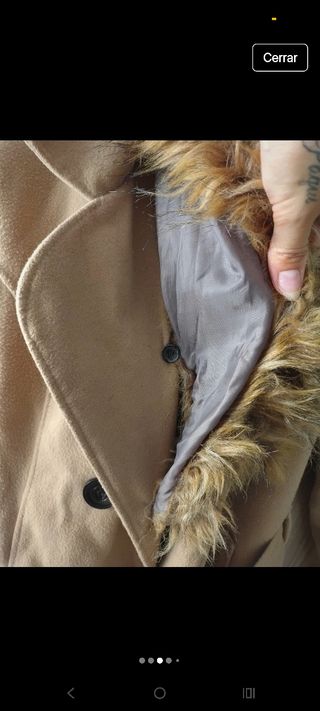 Abrigo de mujer con cuello de pelo