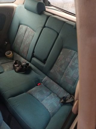 Nissan Almera 2002