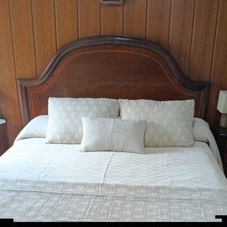 Cabecero de madera