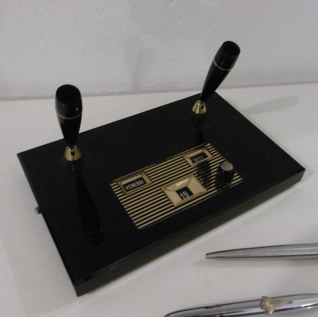 PORTAPENNE VINTAGE CALENDARIO DATARIO PERPETUO