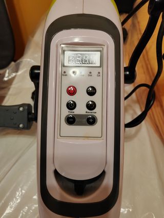 Máquina de pedalear para ejercicio Tecnovita BH,