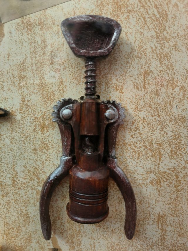 Colección Sacacorchos Antiguos Enmarcada