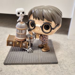 Funko Pop Harry Potter con Carro, Maleta y Hedwig
