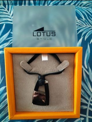 Colgante Lotus Plata y Negro