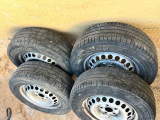 Ruedas Volkswagen Transporter 
215/65R/16   