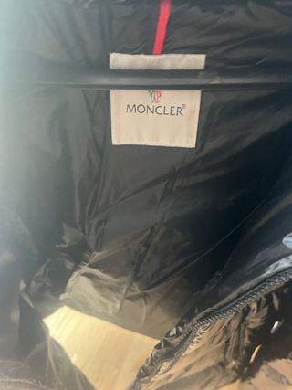 Chaqueta Moncler Negra Brillante