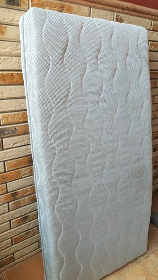 Colchón cuna desenfundable y lavable transpirable