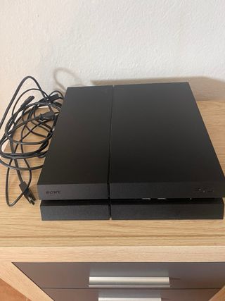 Ps4 1 Tb Sony Negra y Juegos