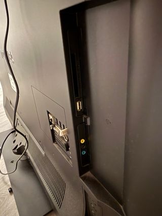 TV Toshiba 48” (No Smart TV)