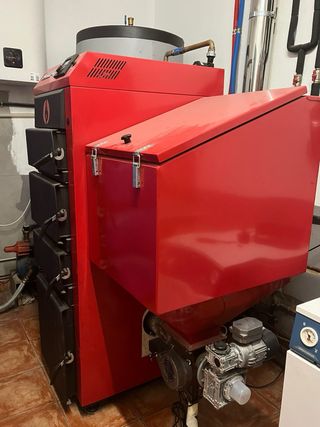 Calefacción Biomasa + depósito de 500 litros