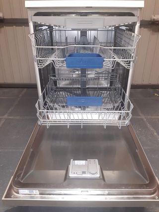 Lavavajillas Siemens Acero  tres bandejas 