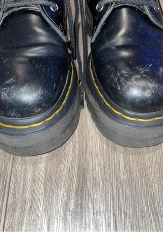 Dr. Martens nere platform