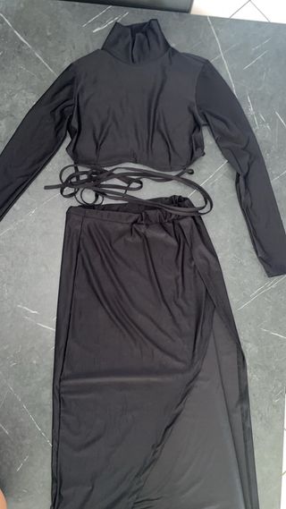 Completo gonna e top nero
