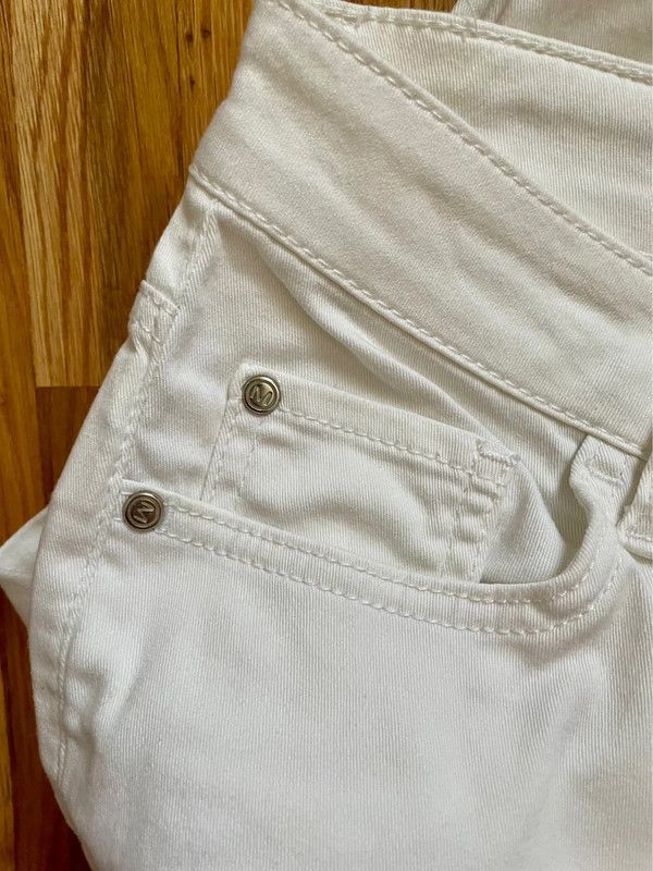 Pantaloni bianchi Motivi taglia 44