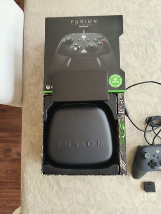 Mando Xbox PowerA Fusion Pro 2 wired controller 