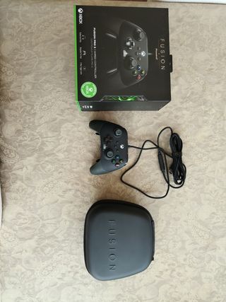 Mando Xbox PowerA Fusion Pro 2 wired controller 