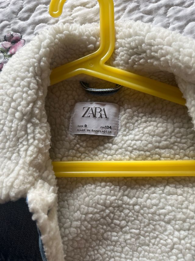 Cazadora vaquera niña Zara T9
