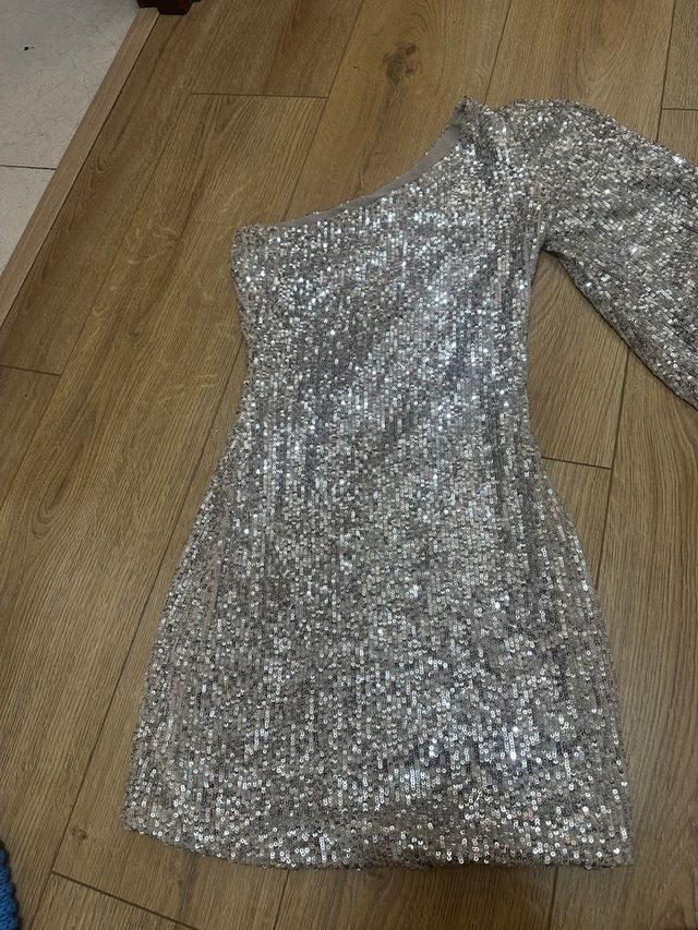 Vestido de fiesta lentejuelas plateadas