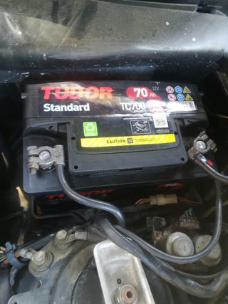 Batería Tudor 70Ah 12V Coche Nueva