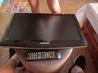 TV Samsung HD Negra