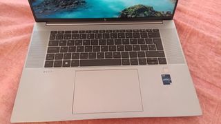 HP Zbook Ultra G1a Portátil