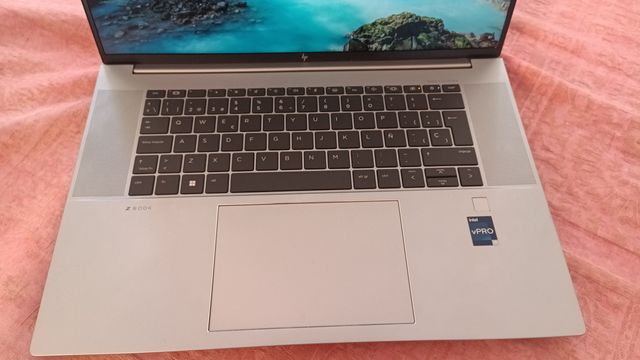 Portátil HP Zbook studio G10 16"