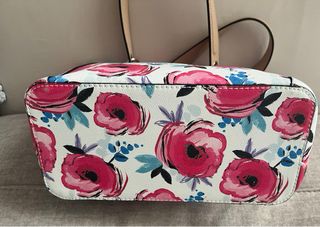 Bolso Guess Flores Rosa y Blanco
