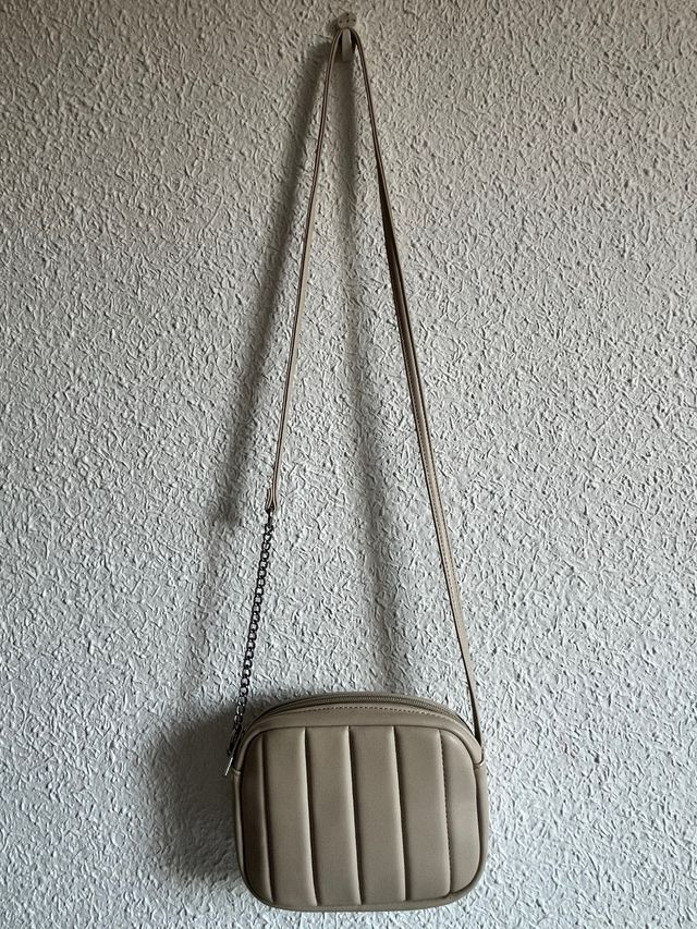 Bolso Lefties beige acolchado