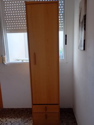 Armario de madera