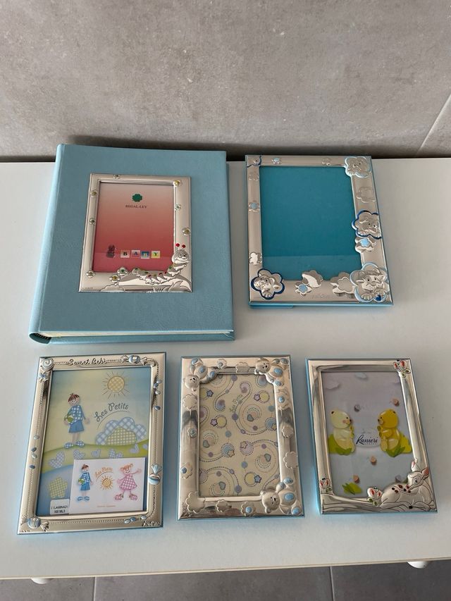 Marcos de fotos infantiles acabado en plata