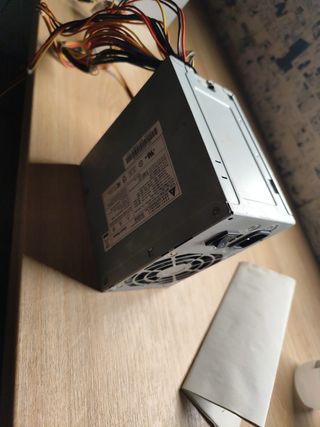 Fuente Alimentación PC Gigabyte