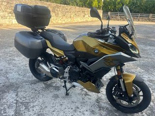 BMW F900XR Dorada