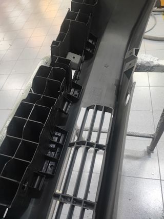 Paragolpes R11 - Ref 7701465943