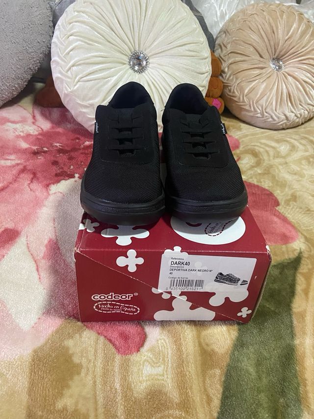 Zapatillas Codeor Negras Talla 40
unisex