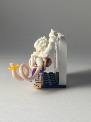 Luffy Nika Gear 5 - Figurine Type Lego One Piece 2