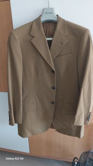 Traje Prada Marrón - Hecho en Italia