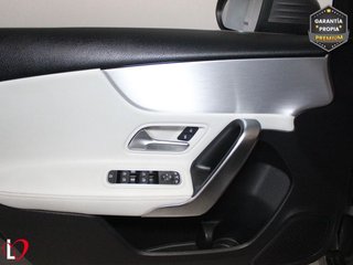 Mercedes Clase A 200 D AMG Line + PAQUETE ADVANTAGE 150
