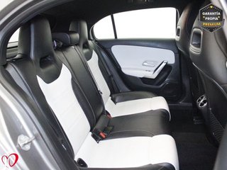 Mercedes Clase A 200 D AMG Line + PAQUETE ADVANTAGE 150