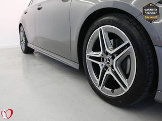 Mercedes Clase A 200 D AMG Line + PAQUETE ADVANTAGE 150